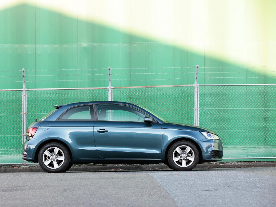  Audi A1 TFSI (8X) 2015 года  (JP) (фото 2 из 11)